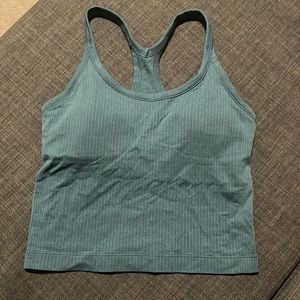 Cropped ebb to street tank